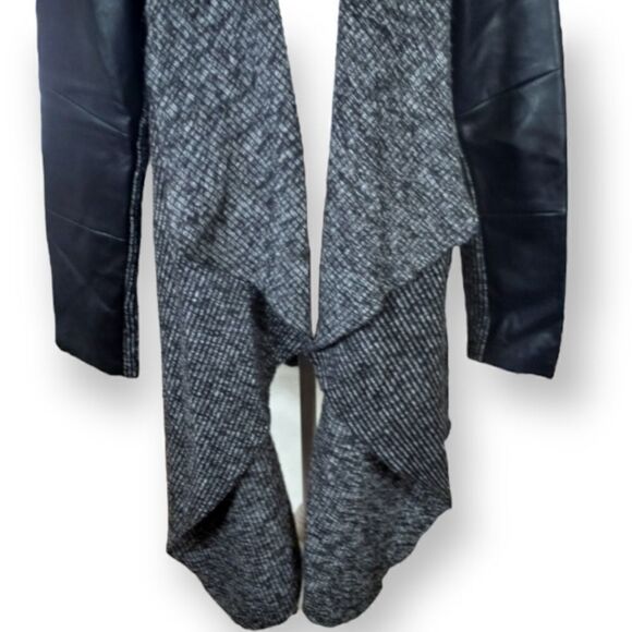 BERSHKA FAUX LEATHER SLEEVE CARDIGAN SZ.M EUC - Picture 3 of 8